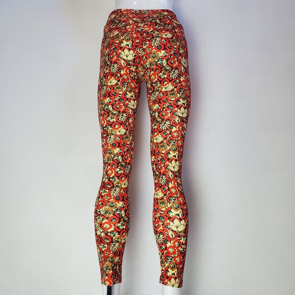 NEW LuLaRoe Red Floral Leggings - Picture 3 of 9